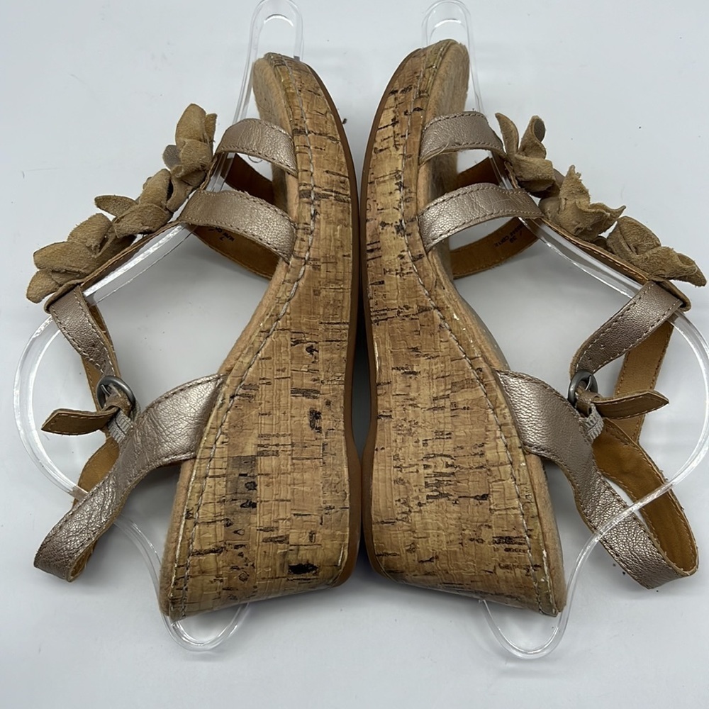 b.o.c Gold Metallic Leather Sandals with Cork Wedge Heel size 7 - Picture 5 of 10